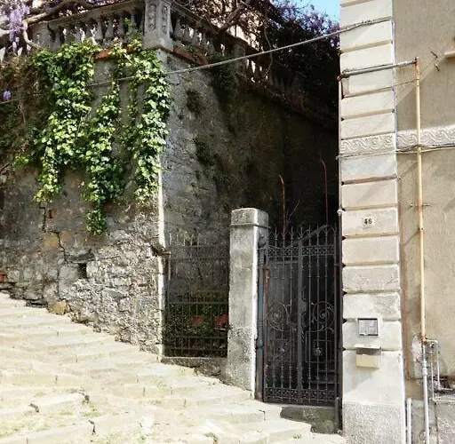 Le Tre Finestre Apartment *